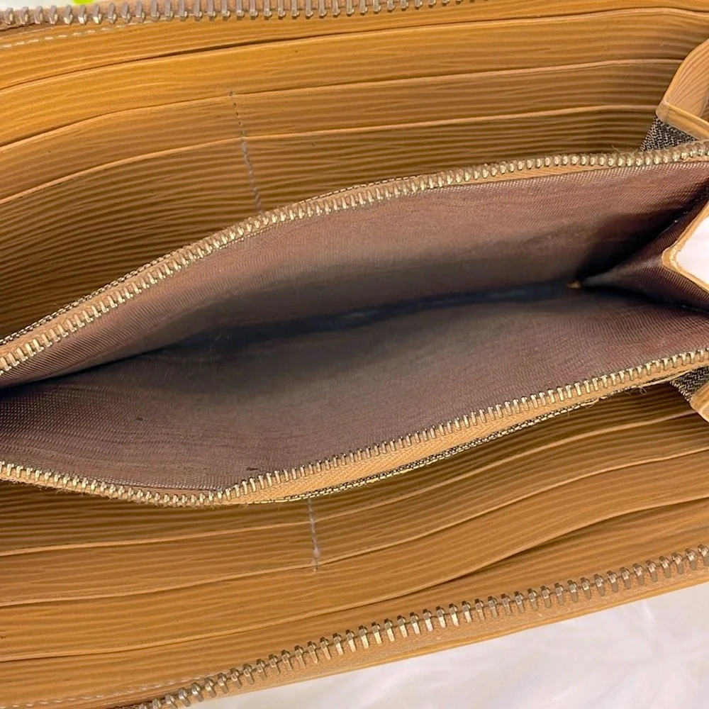 Fendi Zucca Zippy‎ Wallet